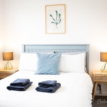 St Ives The Lookout, Modern Home From Home, Sleeps 5, With Private Parking & Outside Terrace מראה חיצוני תמונה