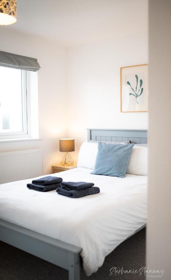 St Ives The Lookout, Modern Home From Home, Sleeps 5, With Private Parking & Outside Terrace מראה חיצוני תמונה